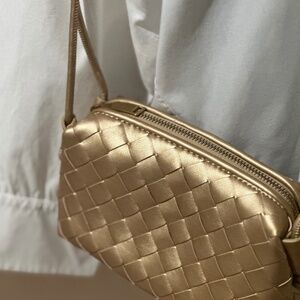 Woven Small crossbody bag